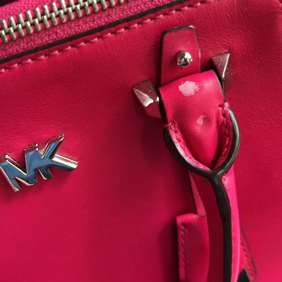 Michael Michael Kors NOLITA MINI MESSENGER - Picture 5 of 5